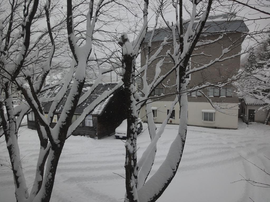 Hotel Tomiya Yuzawa  Extérieur photo